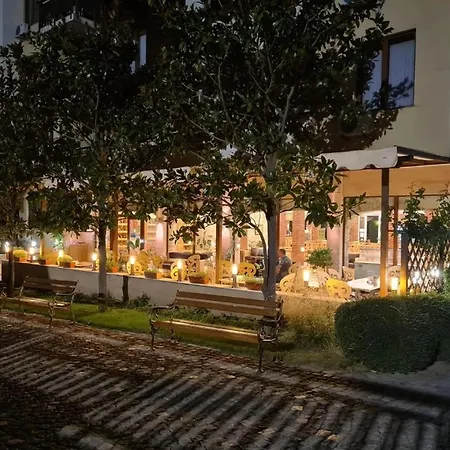 Apartment Garden Of Eden *